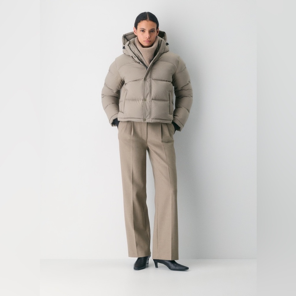 Aritzia The Super Puff™ THE SUPER PUFF™ Shorty - cliMATTE™